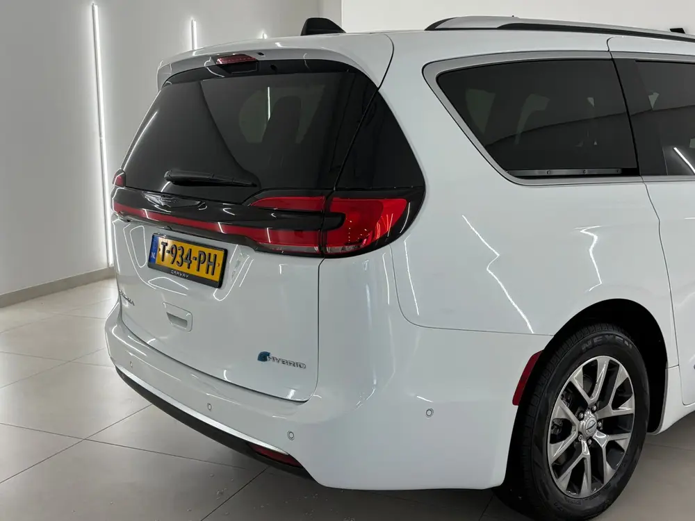 Chrysler Voyager 3.6 V6 Hybride Pinnacle (bj 2023) uit 2023, foto 4