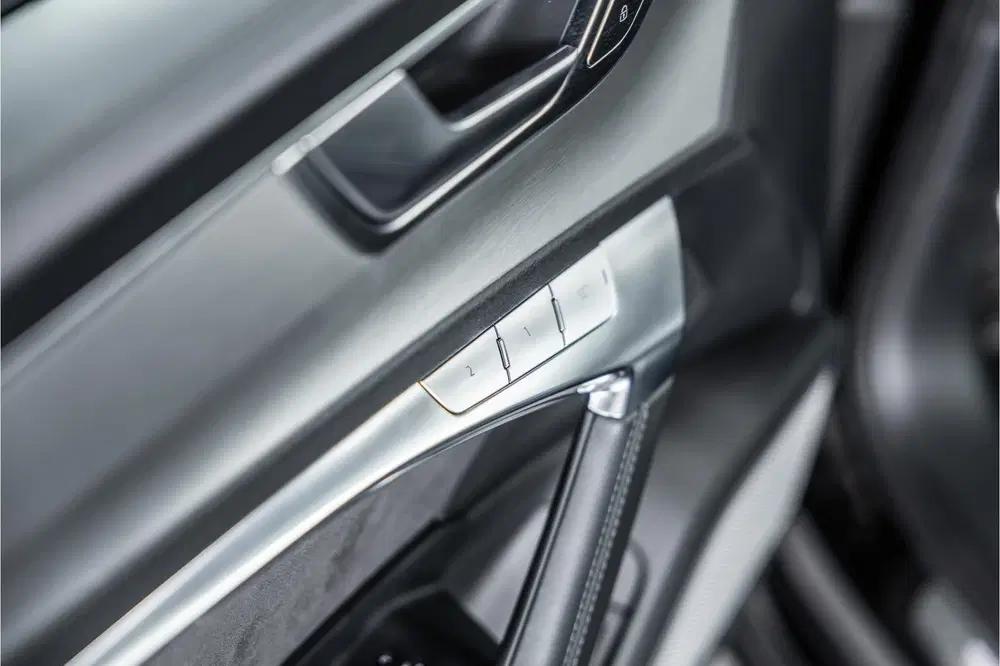 Audi RS6 4.0 TFSI Quattro uit 2020, foto 16