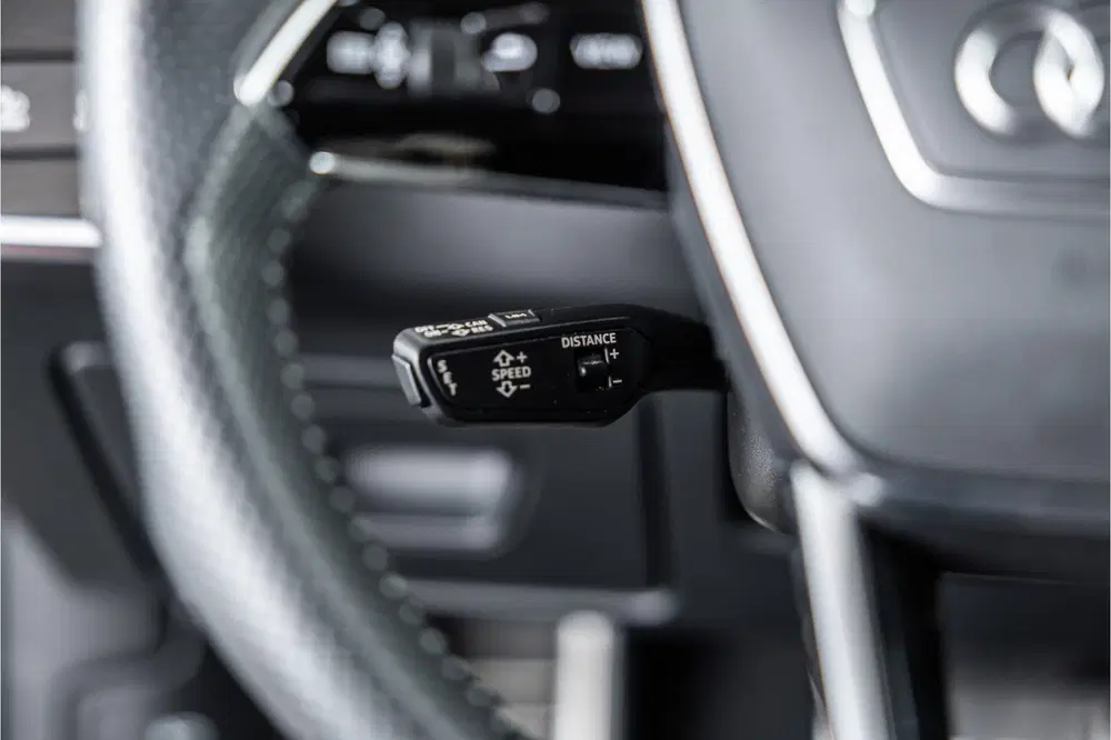 Audi RS6 4.0 TFSI Quattro uit 2020, foto 19