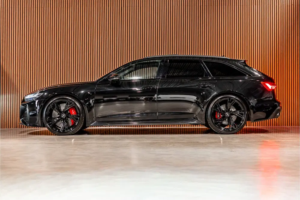 Audi RS6 4.0 TFSI Quattro uit 2020, foto 4