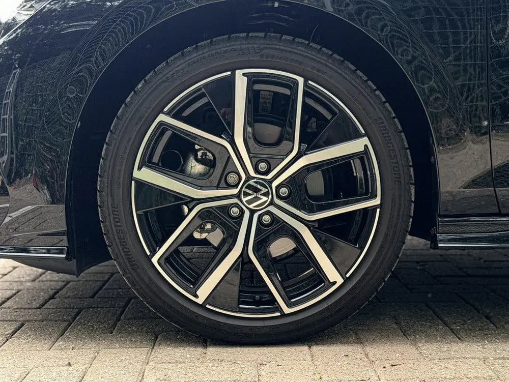 Volkswagen Golf 8.5 1.5 eTSI R-Line PANO | HUD | IQ LED uit 2025, foto 10