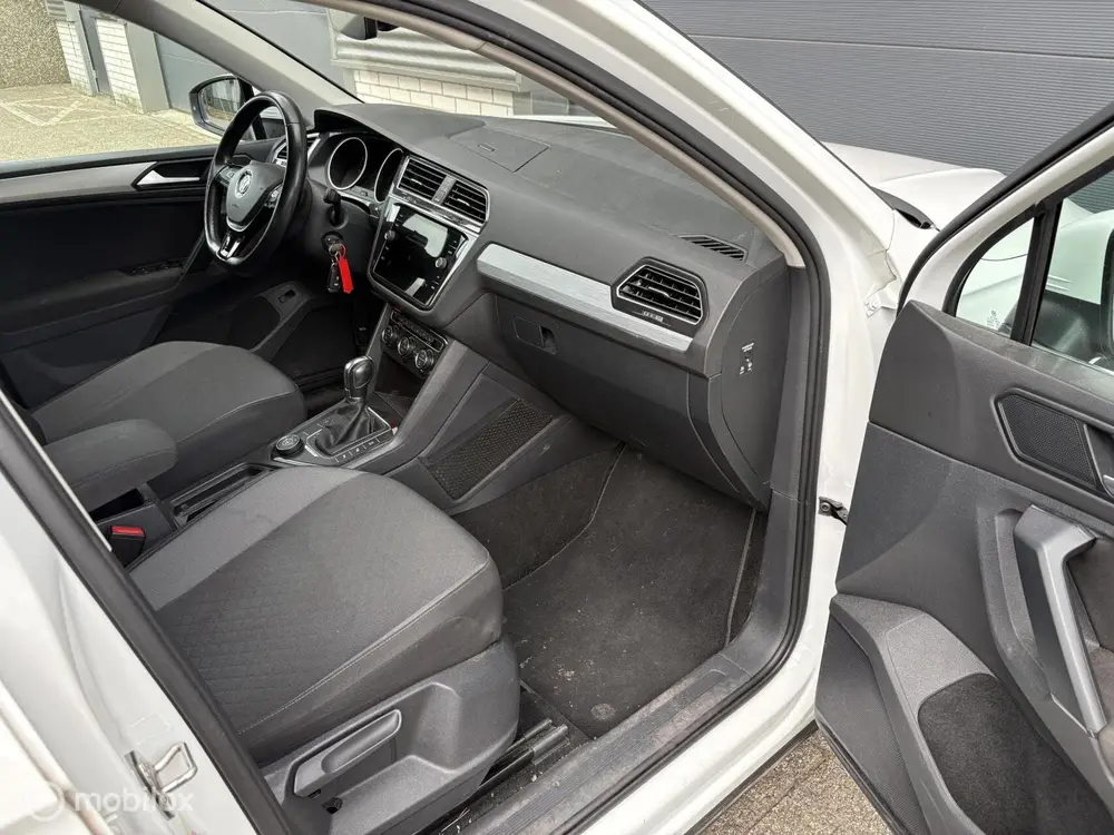 Volkswagen Tiguan 2.0 TSI 4Motion Highline / DAKSCHADE uit 2019, foto 10