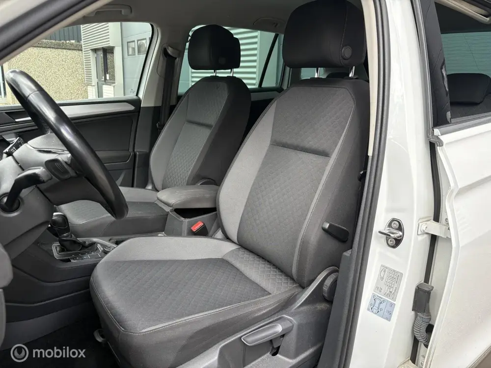 Volkswagen Tiguan 2.0 TSI 4Motion Highline / DAKSCHADE uit 2019, foto 9