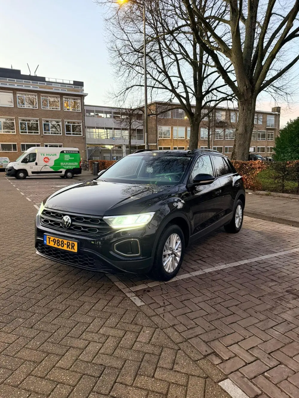 Volkswagen T-Roc 1.5 TSL 150 pk uit 2022, foto 3