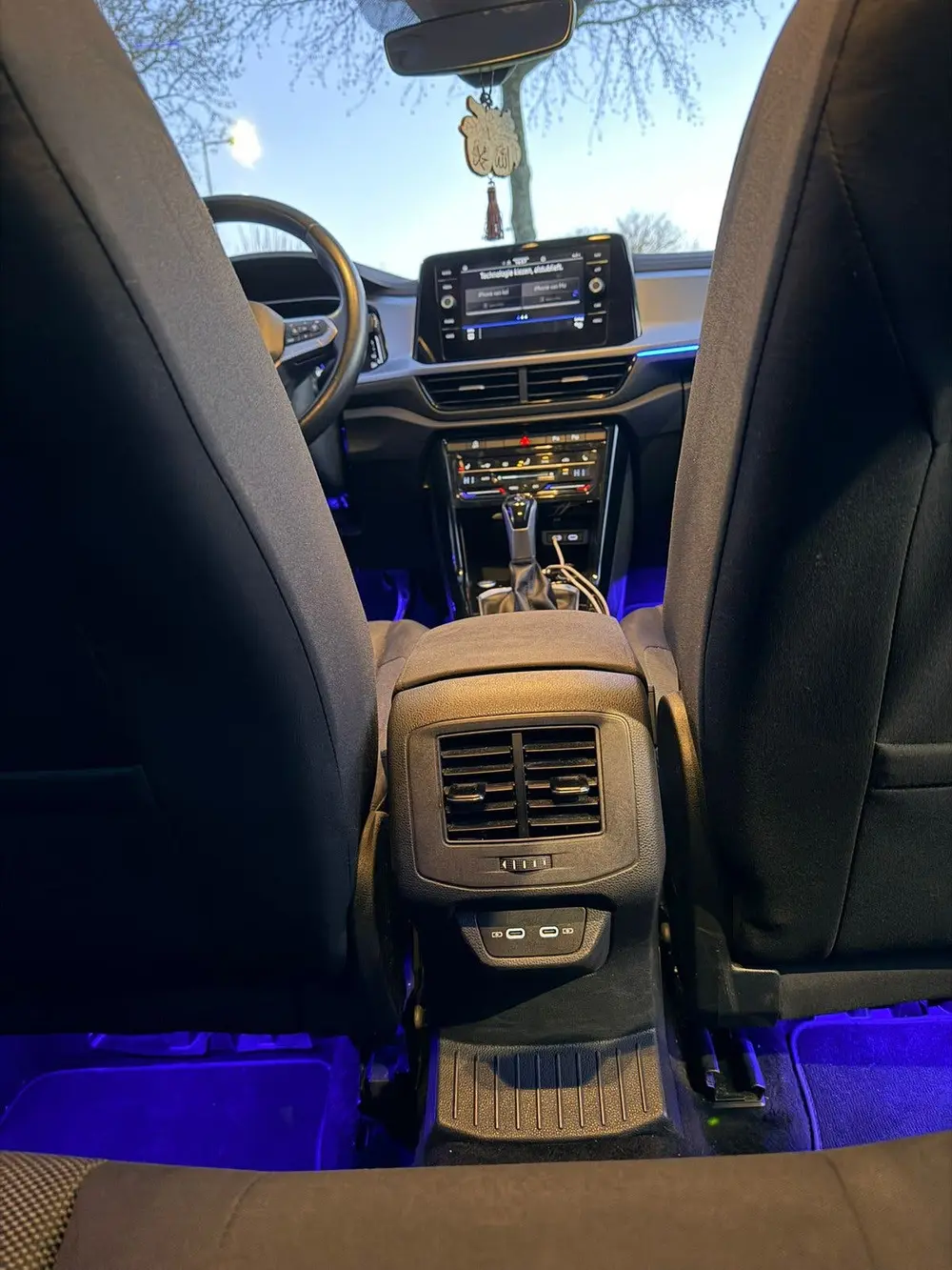 Volkswagen T-Roc 1.5 TSL 150 pk uit 2022, foto 6