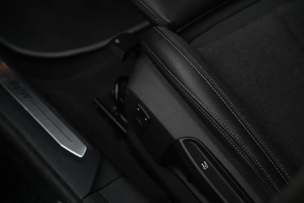BMW 1-serie 118i Executive Edition Sport stoel stuur v uit 2020, foto 17