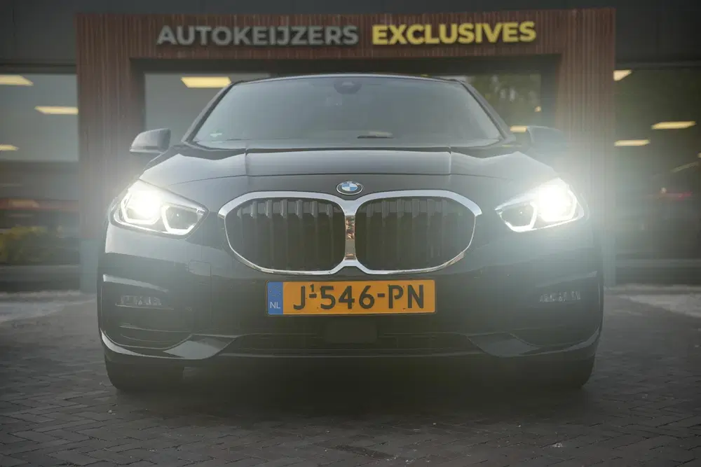 BMW 1-serie 118i Executive Edition Sport stoel stuur v uit 2020, foto 3
