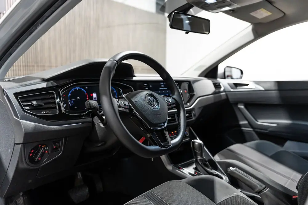 Volkswagen Polo 1.0 TSI R-line DSG NAVI CAMERA CRUISE uit 2019, foto 14