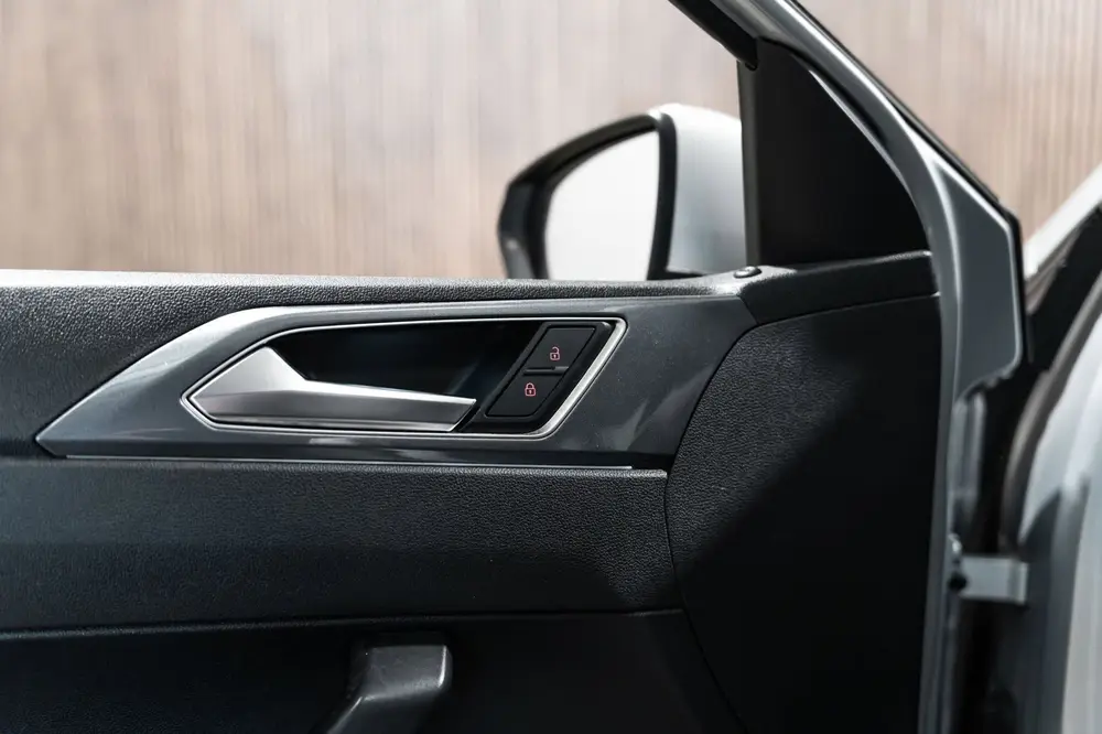 Volkswagen Polo 1.0 TSI R-line DSG NAVI CAMERA CRUISE uit 2019, foto 16