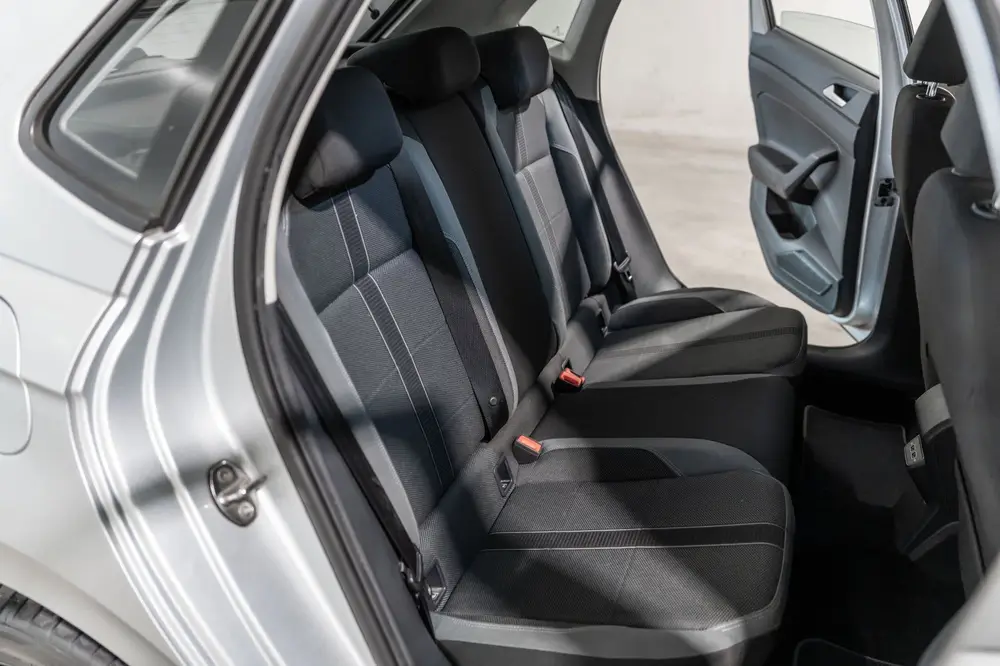 Volkswagen Polo 1.0 TSI R-line DSG NAVI CAMERA CRUISE uit 2019, foto 18