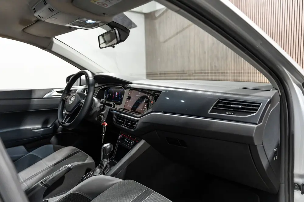 Volkswagen Polo 1.0 TSI R-line DSG NAVI CAMERA CRUISE uit 2019, foto 20