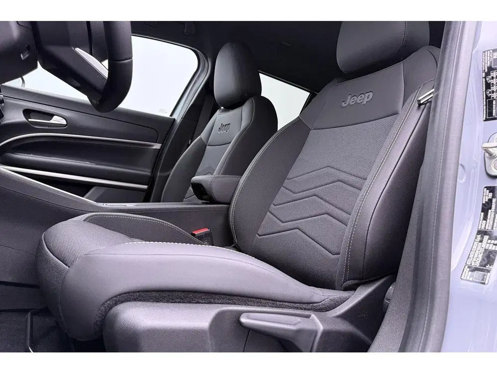 Jeep Avenger 1.2 e-Hybrid Summit uit 2026, foto 5