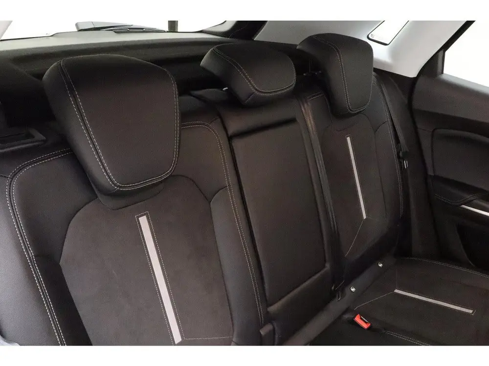 Opel Grandland 1.6 Turbo Plug-In Hybrid 300pk 4x4 GSe uit 2023, foto 10