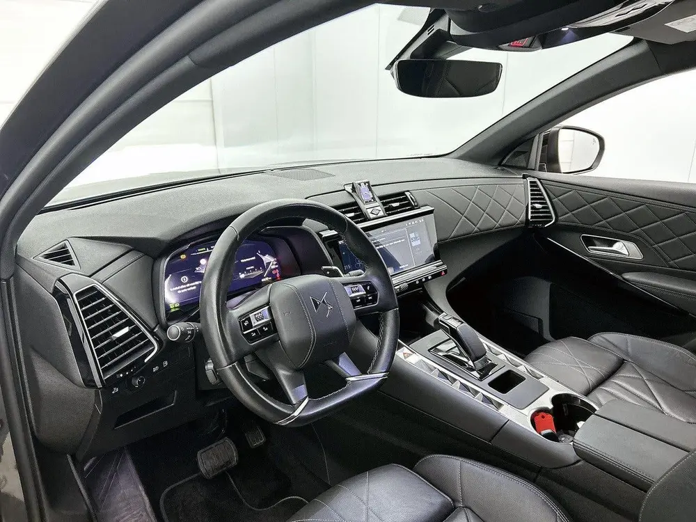 DS Automobiles DS 7 DS DS 7 E-Tense Rivoli 225pk Automaat uit 2023, foto 10
