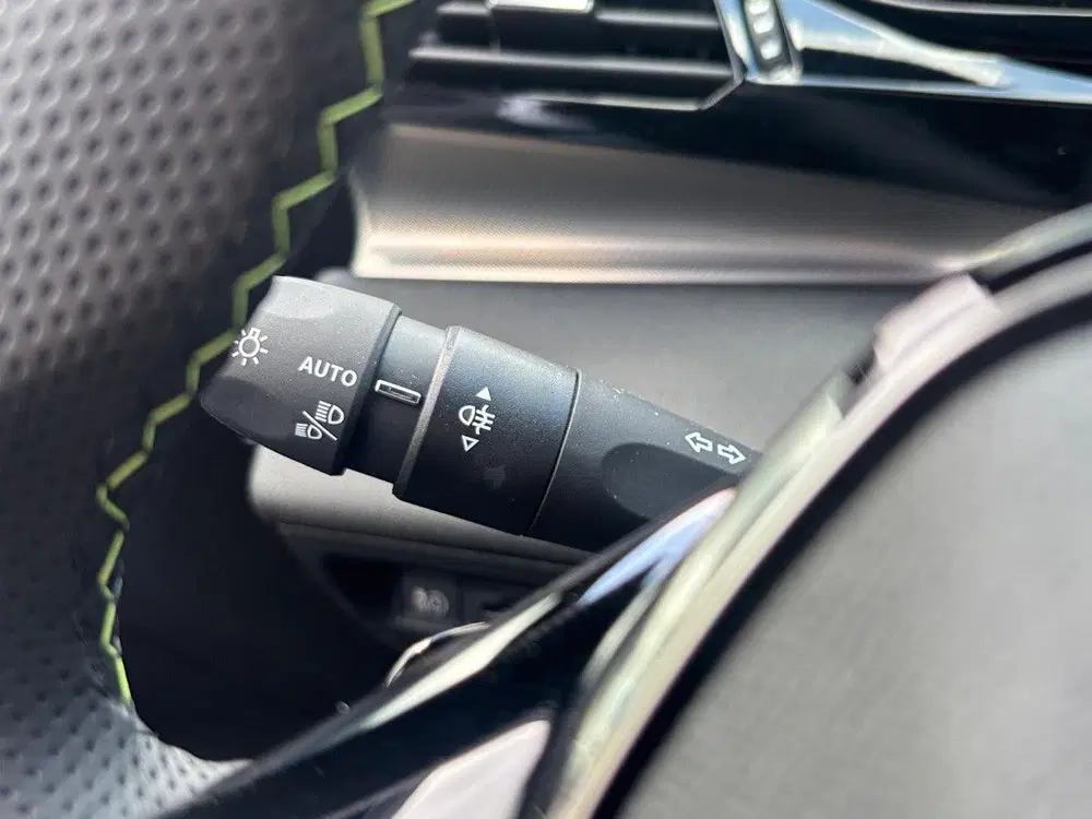 Peugeot 308 SW GT EV 58kWh 156pk uit 2026, foto 13