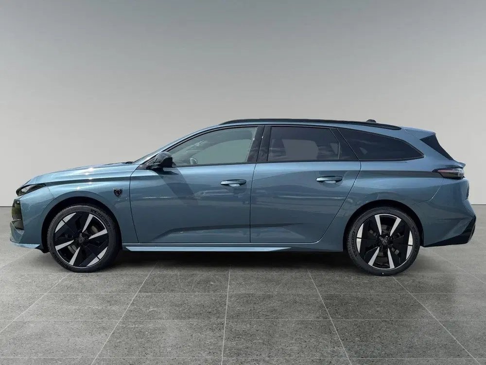 Peugeot 308 SW GT EV 58kWh 156pk uit 2026, foto 2