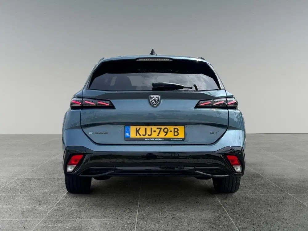 Peugeot 308 SW GT EV 58kWh 156pk uit 2026, foto 4