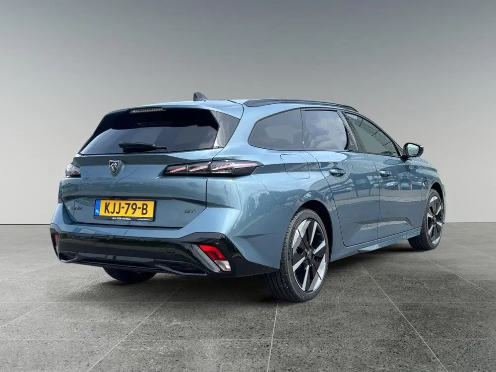 Peugeot 308 SW GT EV 58kWh 156pk uit 2026, foto 5