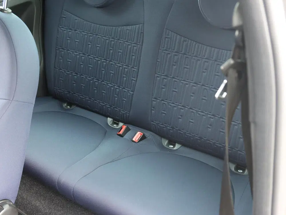 Fiat 500 1.0 Hybrid Club uit 2023, foto 13