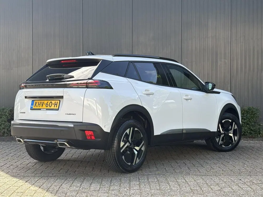 Peugeot 2008 1.2 Hybrid 145pk Allure Automaat uit 2025, foto 3