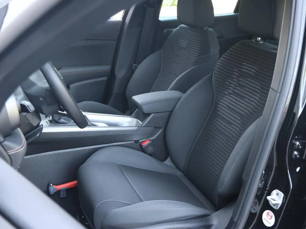 Alfa Romeo Tonale 1.3T PHEV Sprint Achteruitrijcamera uit 2024, foto 11