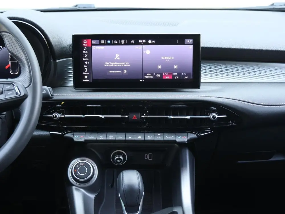 Alfa Romeo Tonale 1.3T PHEV Sprint Achteruitrijcamera uit 2024, foto 13