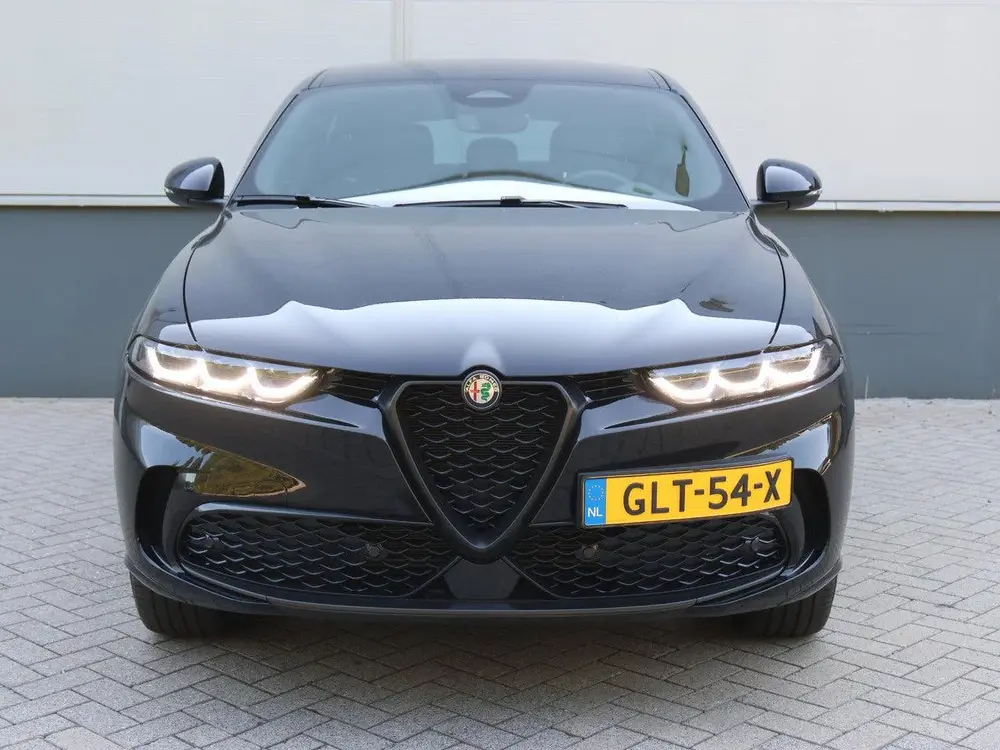 Alfa Romeo Tonale 1.3T PHEV Sprint Achteruitrijcamera uit 2024, foto 3