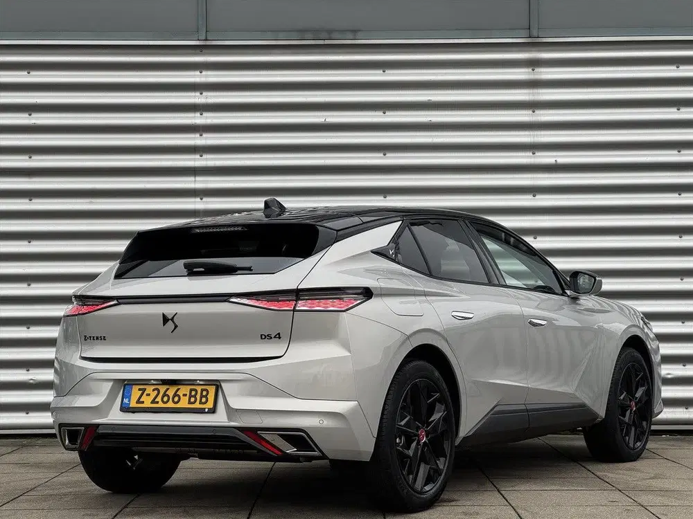 DS Automobiles DS 4 DS DS 4 1.6 E-Tense 225pk Aut Performance uit 2024, foto 6
