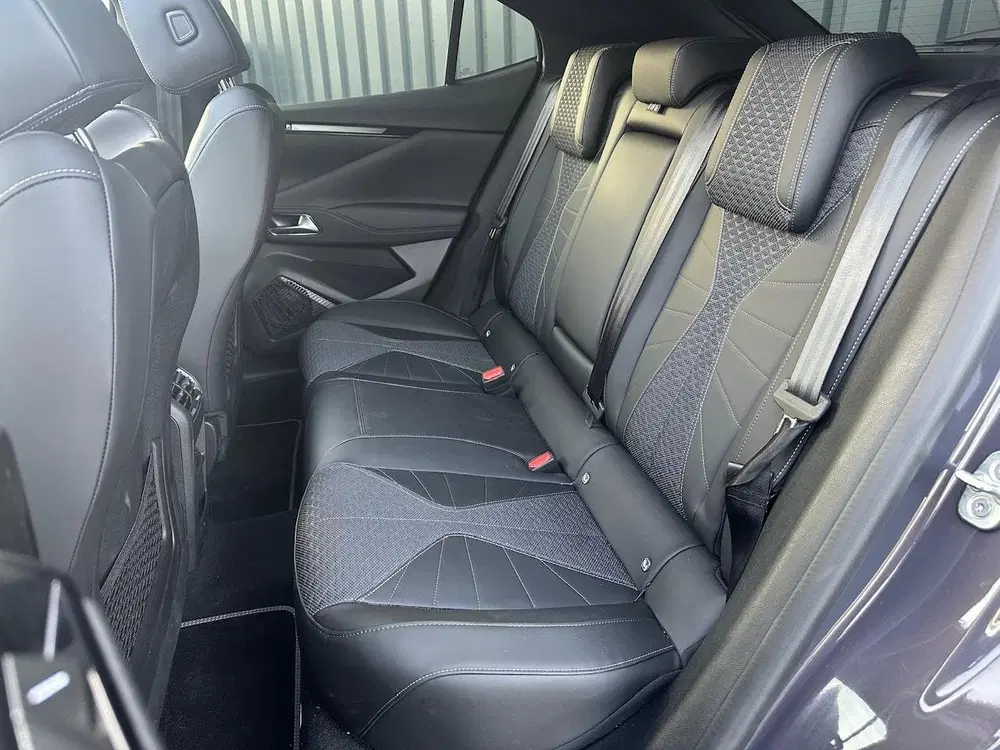 DS Automobiles DS 4 DS DS 4 1.2 Hybrid 136pk e-DCS6 Pallas I S uit 2025, foto 15