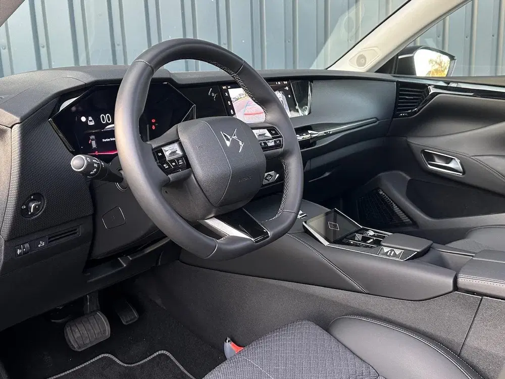 DS Automobiles DS 4 DS DS 4 1.2 Hybrid 136pk e-DCS6 Pallas I S uit 2025, foto 19