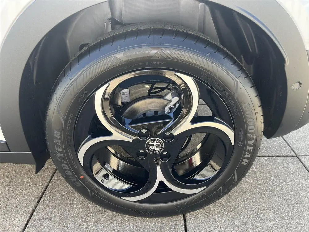 Alfa Romeo Junior 1.2 Turbo Hybrid 136pk eDCT6 Ibrida Specia uit 2025, foto 18