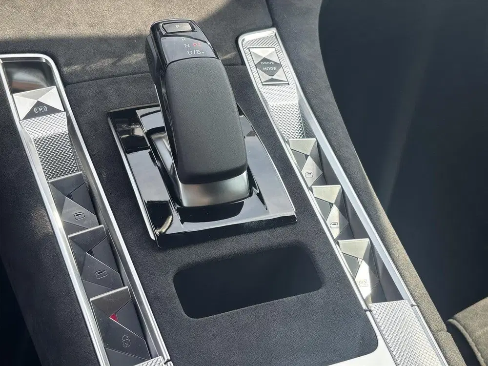 DS Automobiles DS 7 DS DS 7 1.6 E-TENSE PHEV 225pk Automaat Li uit 2025, foto 20