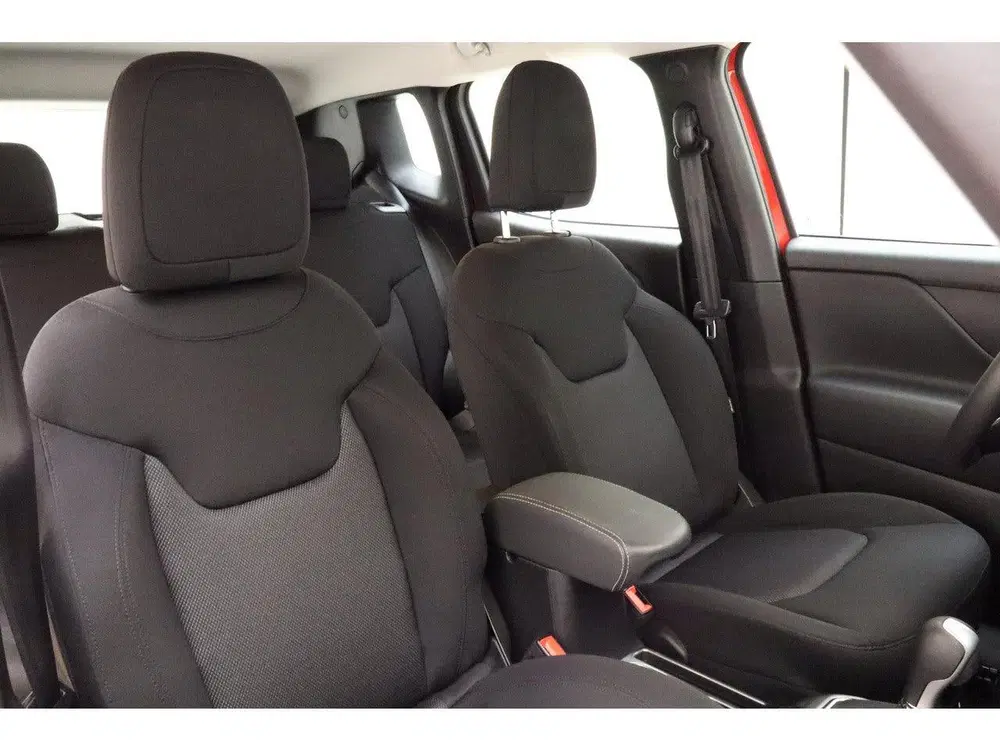 Jeep Renegade 1.5T e-Hybrid Longitude Automaat uit 2022, foto 10