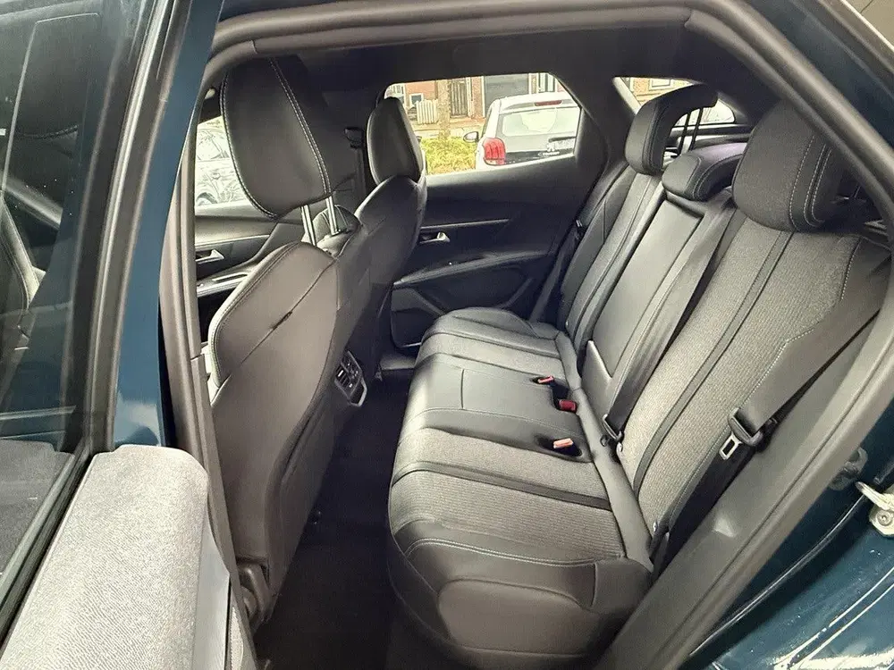 Peugeot 3008 1.6 HYbrid 180 Allure Pack Business uit 2024, foto 10