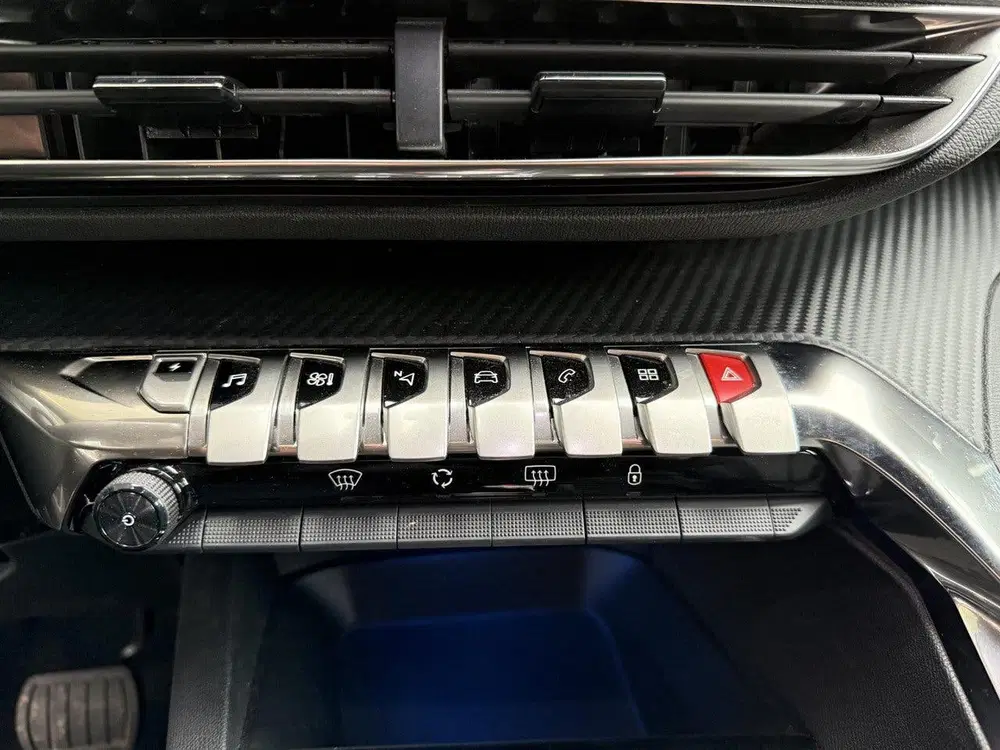 Peugeot 3008 1.6 HYbrid 180 Allure Pack Business uit 2024, foto 14
