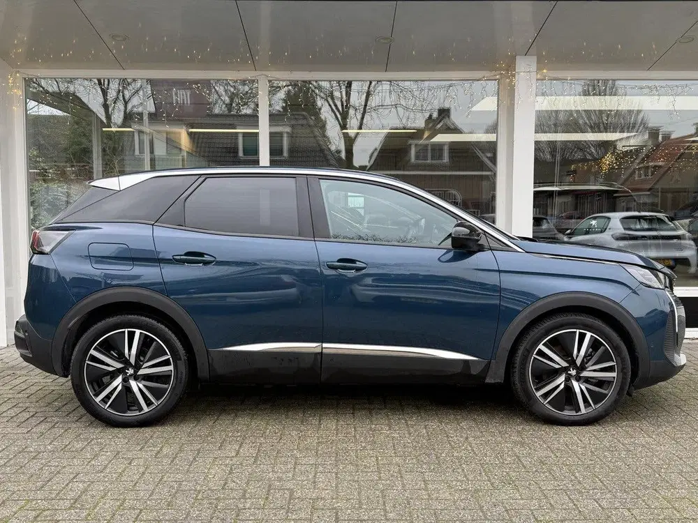 Peugeot 3008 1.6 HYbrid 180 Allure Pack Business uit 2024, foto 2