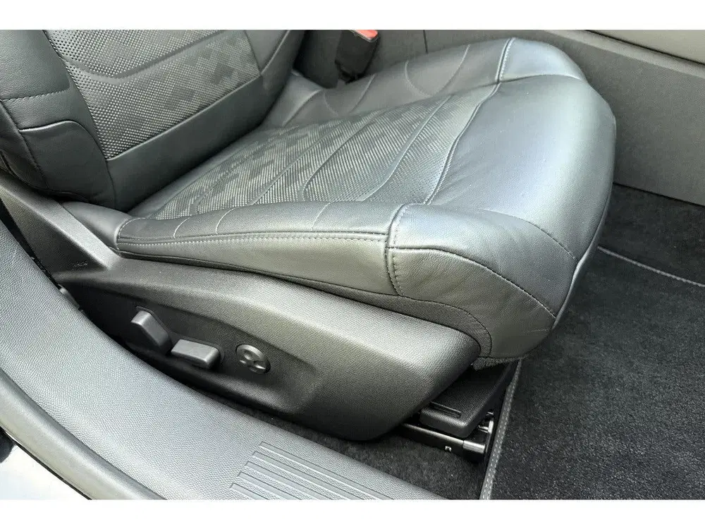 Citroën C5 X 1.6 Plug-in Hybrid 225 Shine uit 2023, foto 14