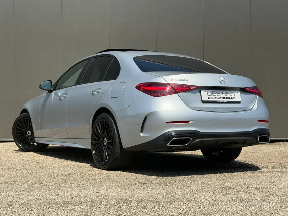 Mercedes-Benz C-Klasse 300e AMG Line Pano Burmester Trekhaak uit 2022, foto 2