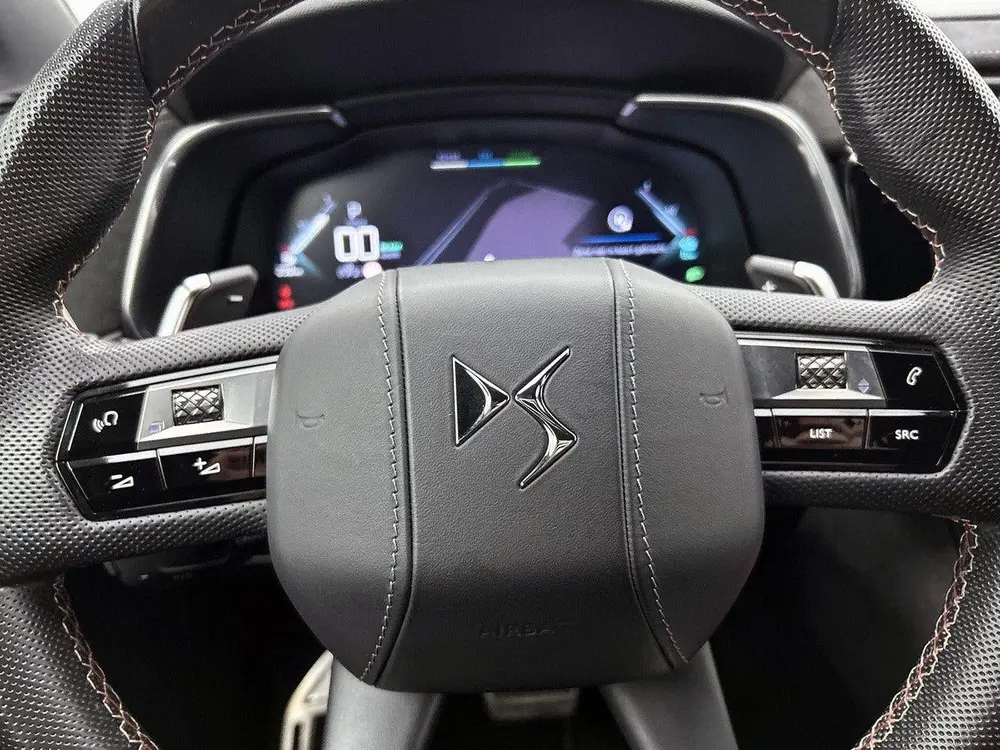 DS Automobiles 7 DS DS 7 Crossback E-Tense 4x4 Performance Line 300pk Automaa uit 2022, foto 13