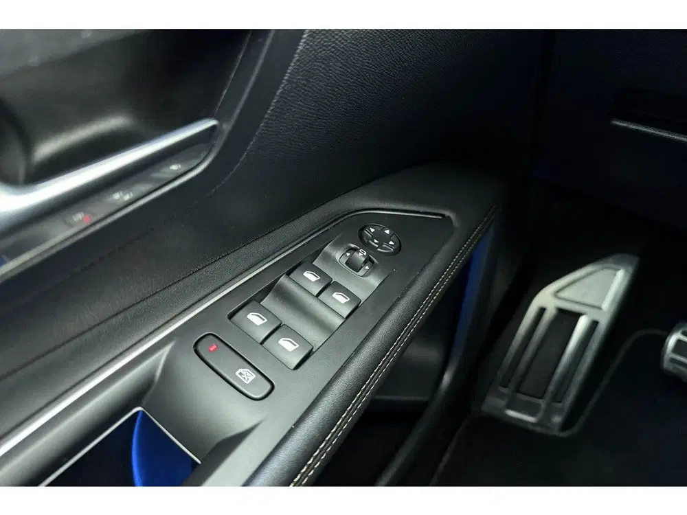 Peugeot 3008 1.2T 130pk GT uit 2024, foto 17