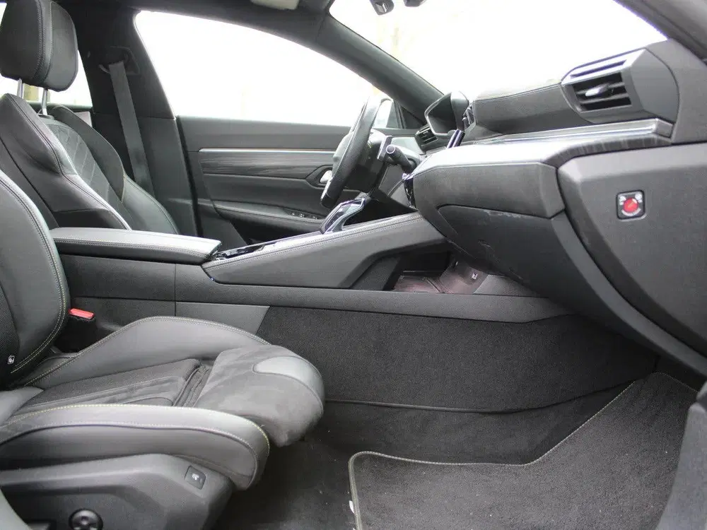Peugeot 508 1.6 HYbrid Peugeot Sport Engineered uit 2021, foto 7