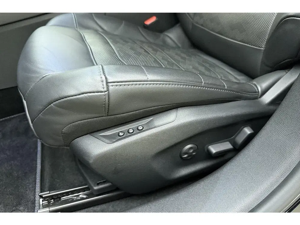 Citroën C5 X 1.6 Plug-in Hybrid 225 Shine Automaat uit 2023, foto 19
