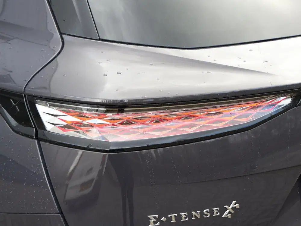 DS Automobiles DS 7 DS DS 7 1.6 PHEV 300 4x4 Etoile uit 2025, foto 15