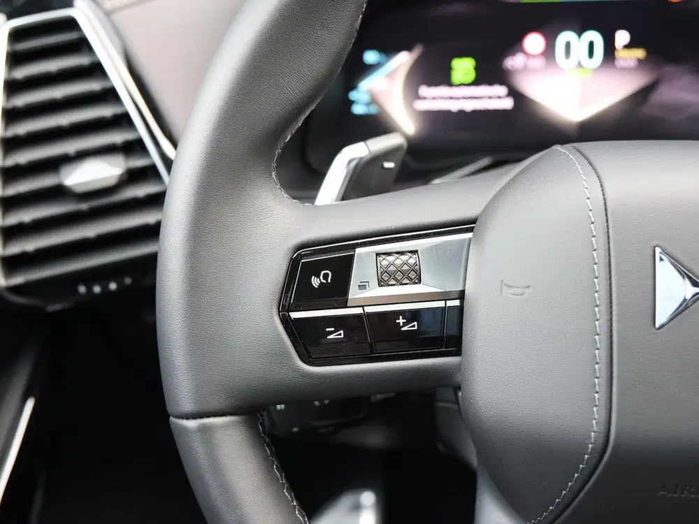 DS Automobiles DS 7 DS DS 7 1.6 PHEV 300 4x4 Etoile uit 2025, foto 20
