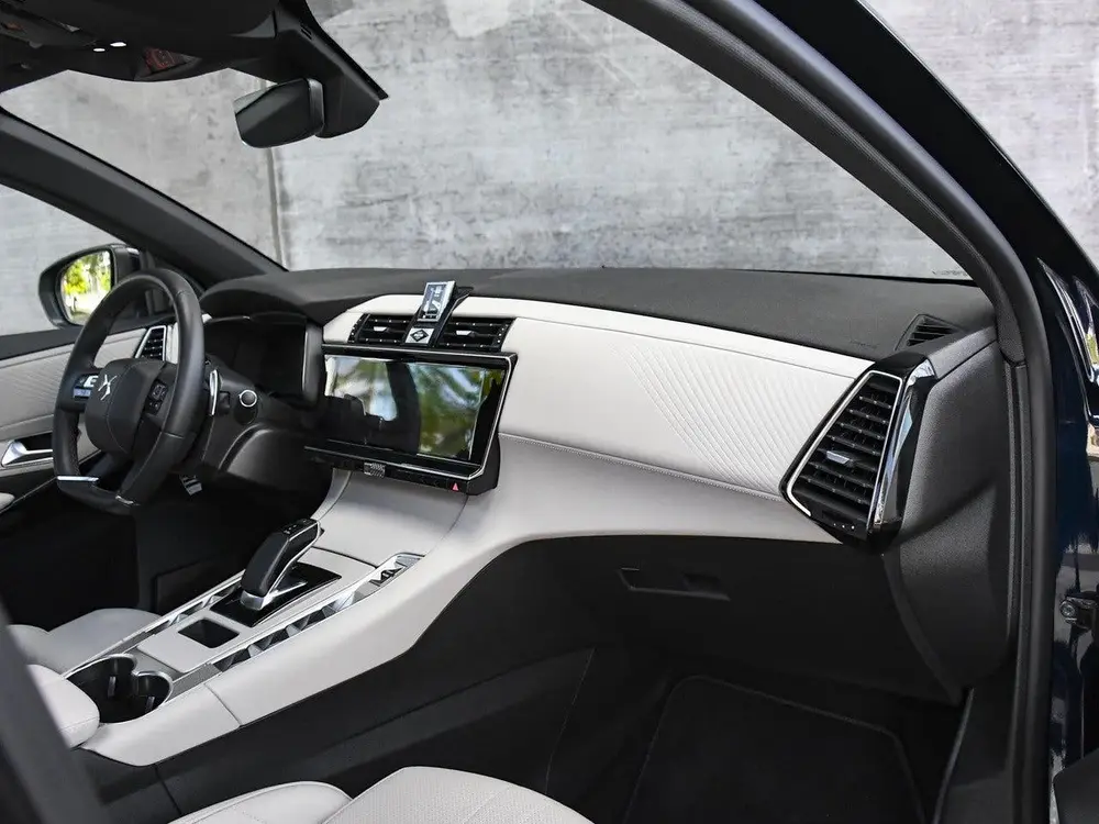 DS Automobiles DS 7 DS DS 7 Opéra 1.6 E-Tense 360pk 4x4 Automa uit 2023, foto 17