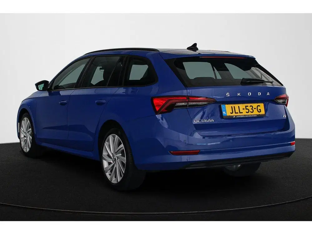 Skoda Octavia Combi 1.4 TSI iV PHEV Business Edition SOH uit 2022, foto 4