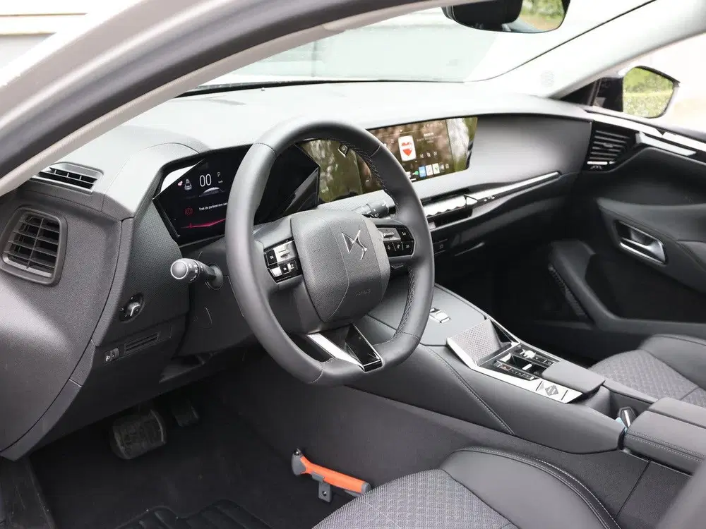 DS Automobiles DS 4 DS DS 4 1.2 145pk Hybrid Pallas uit 2025, foto 11