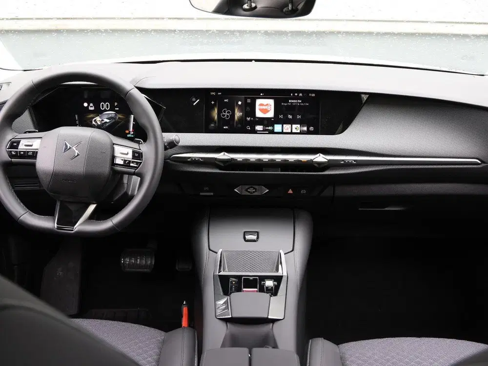 DS Automobiles DS 4 DS DS 4 1.2 145pk Hybrid Pallas uit 2025, foto 13