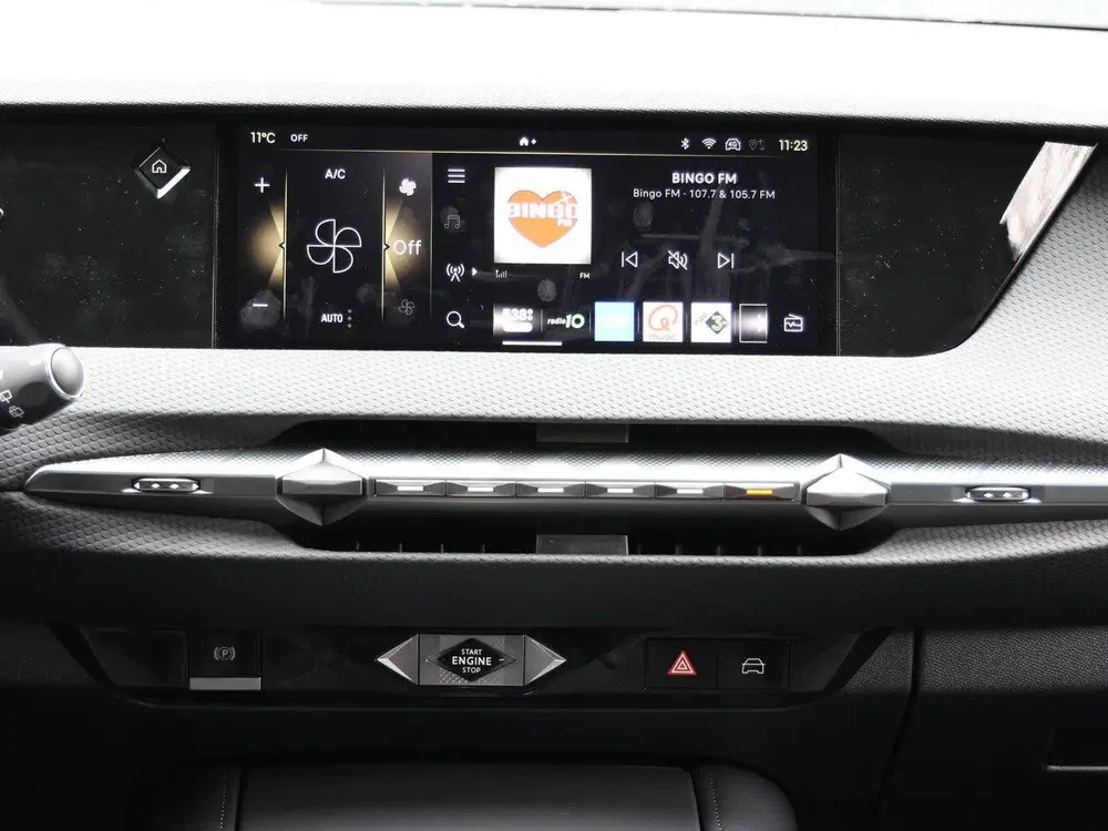 DS Automobiles DS 4 DS DS 4 1.2 145pk Hybrid Pallas uit 2025, foto 14