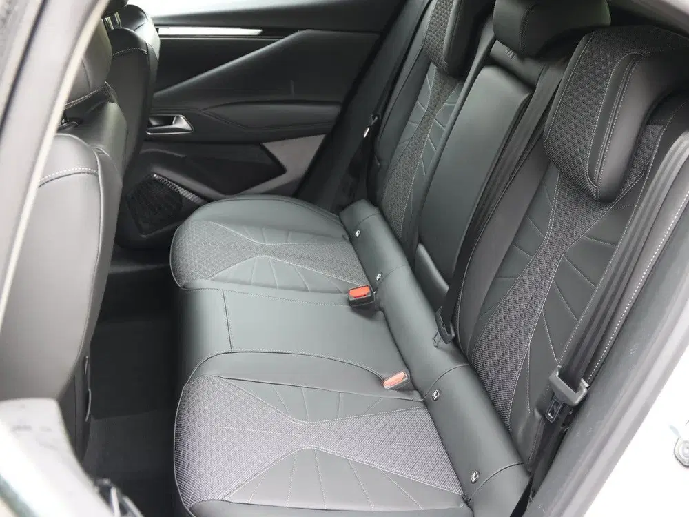 DS Automobiles DS 4 DS DS 4 1.2 145pk Hybrid Pallas uit 2025, foto 16